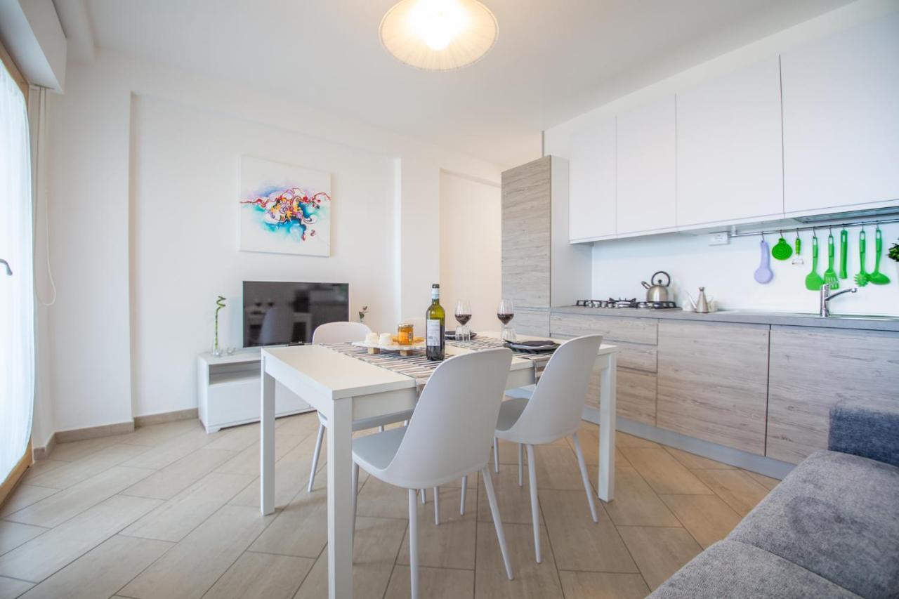 Abruzzodamare Amazing Apartments With Romantic Sea View Francavilla al Mare Kültér fotó