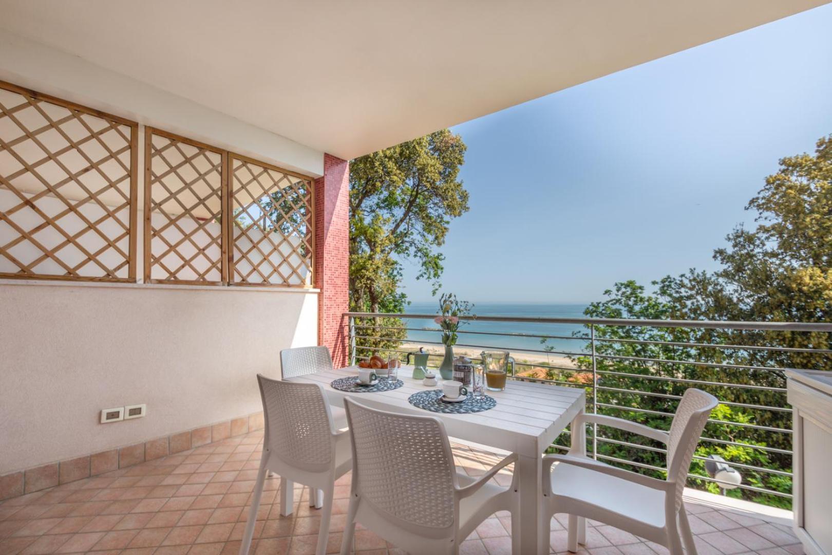 Abruzzodamare Amazing Apartments With Romantic Sea View Francavilla al Mare Kültér fotó